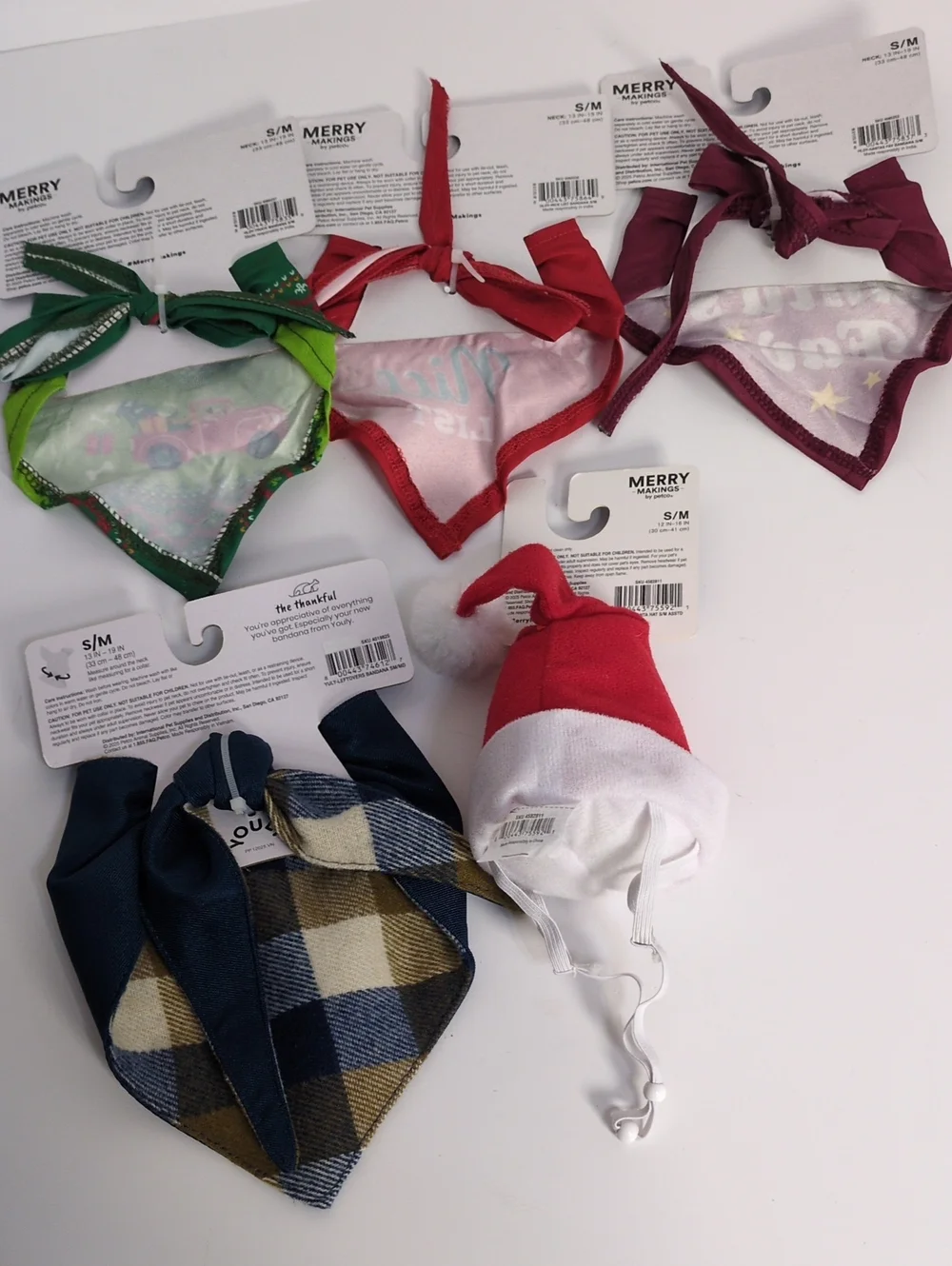 NWT Holiday Pet Accessories Lot 5 Pc Small Medium Santa Hat Bandanas Petco